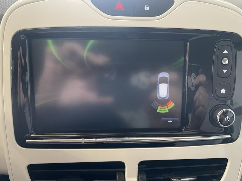 Photo 17 de l’annonce de RENAULT Zoe d’occasion à vendre à CHENNEVIÈRES-SUR-MARNE