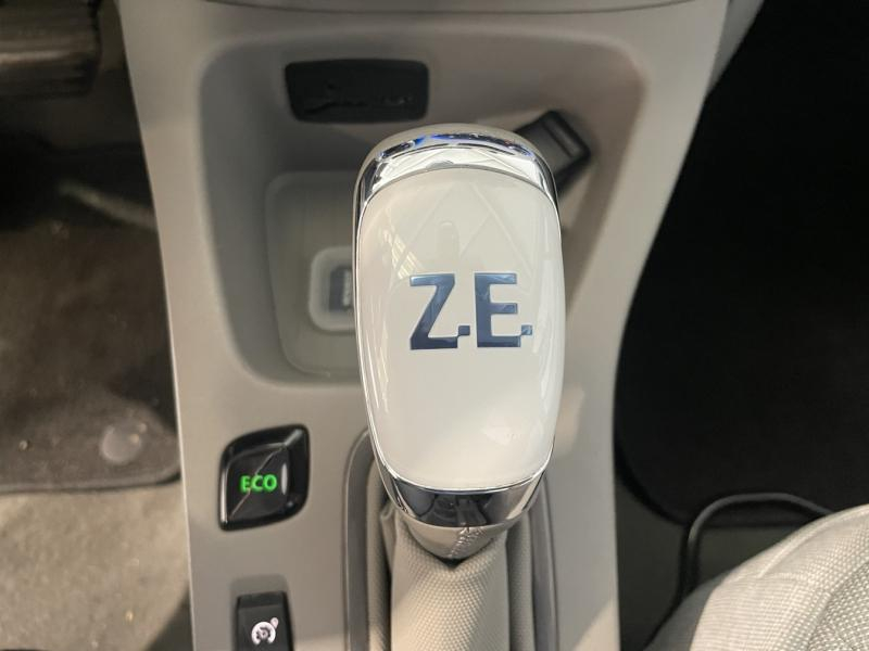 Photo 19 de l’annonce de RENAULT Zoe d’occasion à vendre à CHENNEVIÈRES-SUR-MARNE