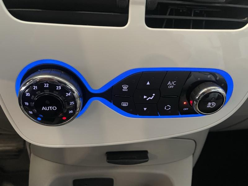 Photo 20 de l’annonce de RENAULT Zoe d’occasion à vendre à CHENNEVIÈRES-SUR-MARNE