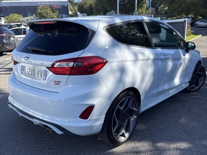 Photo 3 de l’annonce de FORD Fiesta d’occasion à vendre à TOULON