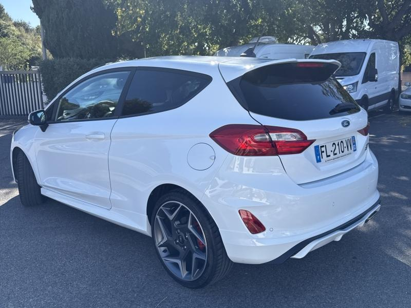 Photo 4 de l’annonce de FORD Fiesta d’occasion à vendre à TOULON