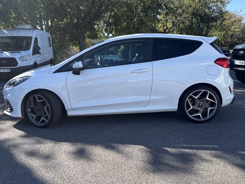 Photo 8 de l’annonce de FORD Fiesta d’occasion à vendre à TOULON