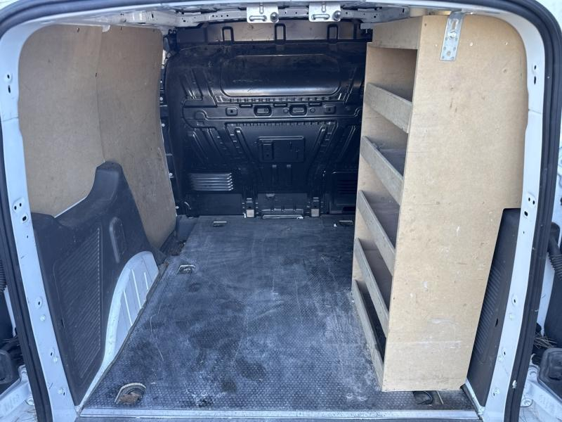 Photo 18 de l’annonce de FORD Transit Connect VUL d’occasion à vendre à VITROLLES