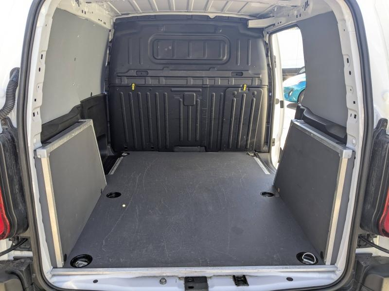 group.seo.links.detann.title Photo 12 de l’annonce de CITROEN Berlingo Van VUL d’occasion à vendre à DRAGUIGNAN