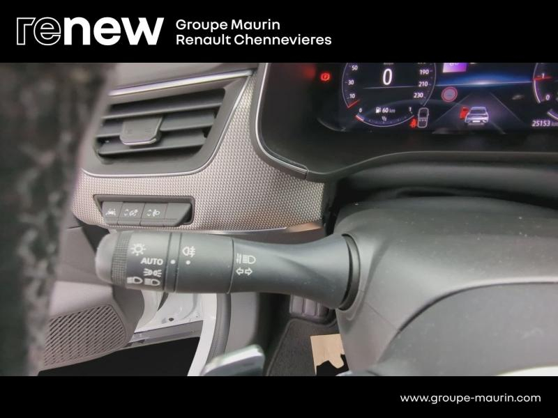 Photo 16 de l’annonce de RENAULT Arkana d’occasion à vendre à CHENNEVIÈRES-SUR-MARNE