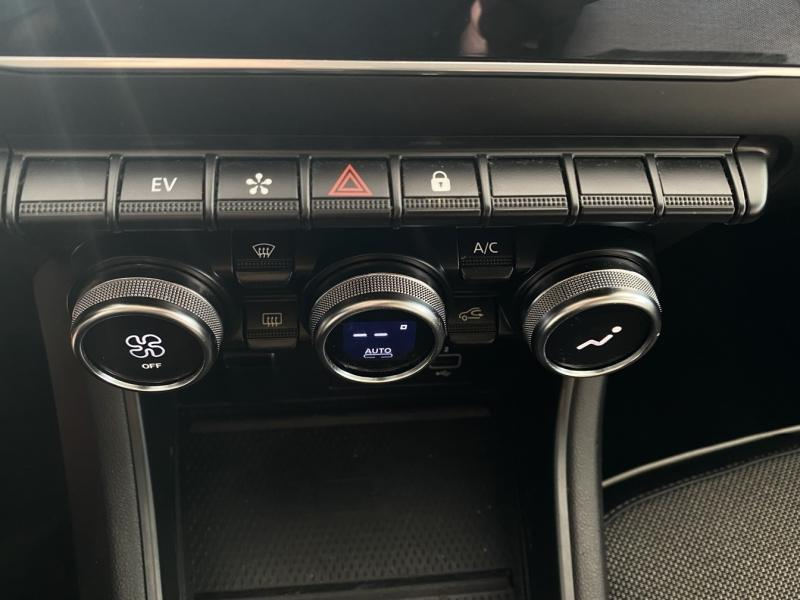 Photo 16 de l’annonce de RENAULT Captur d’occasion à vendre à PAYS DE GEX