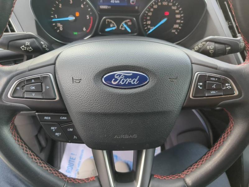 group.seo.links.detann.title Photo 18 de l’annonce de FORD Kuga d’occasion à vendre à ARLES