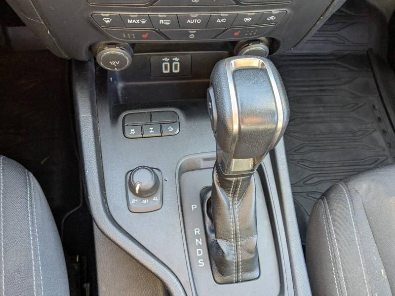 Photo 15 de l’annonce de FORD Ranger VUL d’occasion à vendre à AUBAGNE