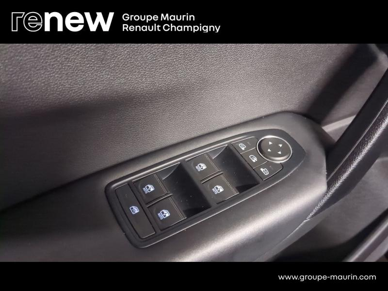 Photo 17 de l’annonce de RENAULT Captur d’occasion à vendre à CHENNEVIÈRES-SUR-MARNE