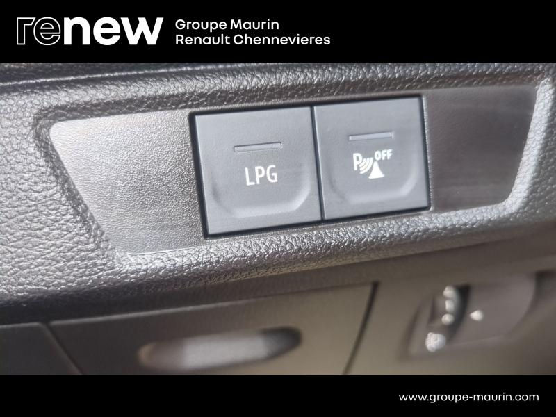 Photo 13 de l’annonce de DACIA Sandero d’occasion à vendre à CHENNEVIÈRES-SUR-MARNE