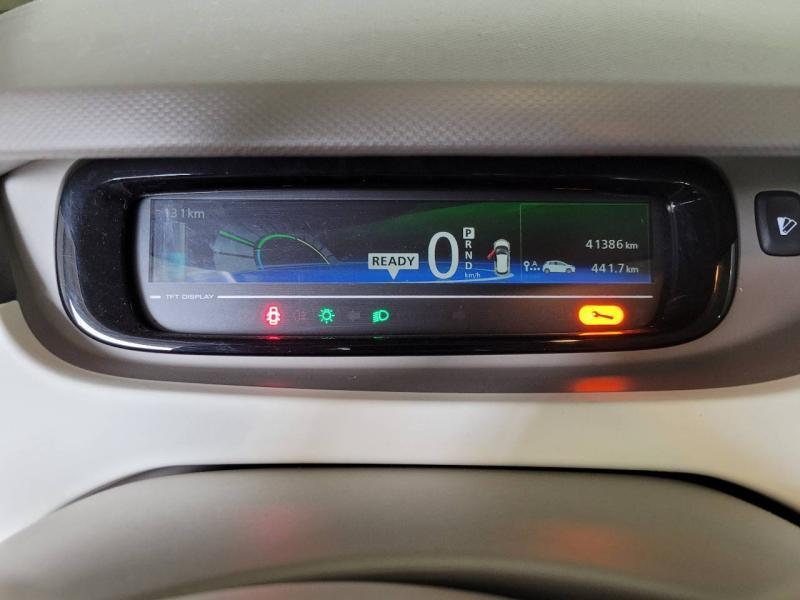 Photo 9 de l’annonce de RENAULT Zoe d’occasion à vendre à CHENNEVIÈRES-SUR-MARNE