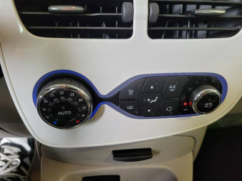 Photo 11 de l’annonce de RENAULT Zoe d’occasion à vendre à CHENNEVIÈRES-SUR-MARNE
