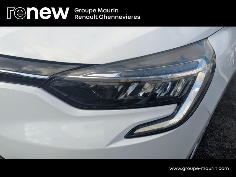 Photo 18 de l’annonce de RENAULT Clio d’occasion à vendre à CHENNEVIÈRES-SUR-MARNE