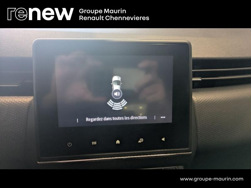 Photo 20 de l’annonce de RENAULT Clio d’occasion à vendre à CHENNEVIÈRES-SUR-MARNE