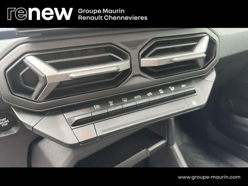 Photo 19 de l’annonce de DACIA Duster d’occasion à vendre à CHAMPIGNY-SUR-MARNE