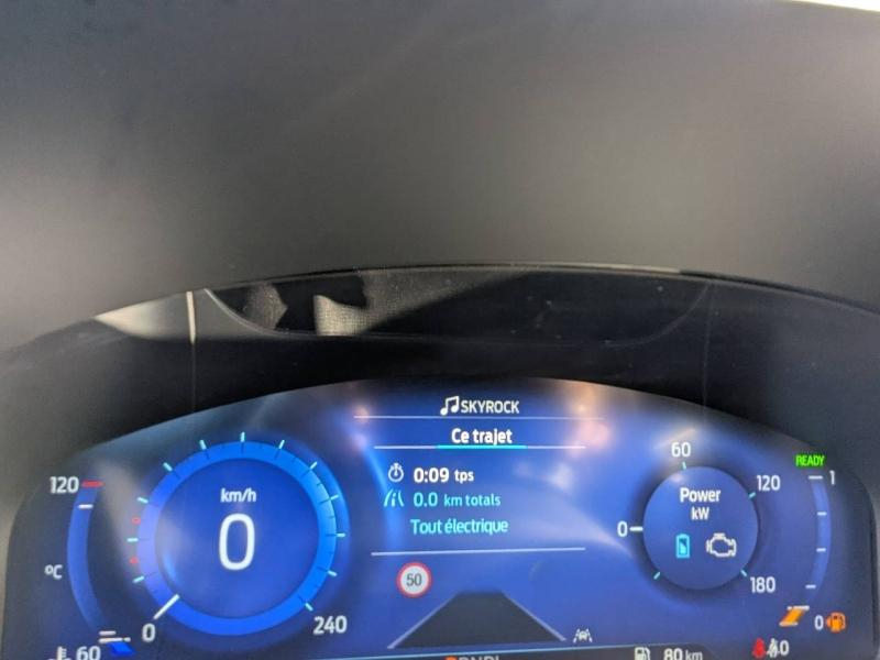 Photo 14 de l’annonce de FORD Kuga d’occasion à vendre à FRÉJUS