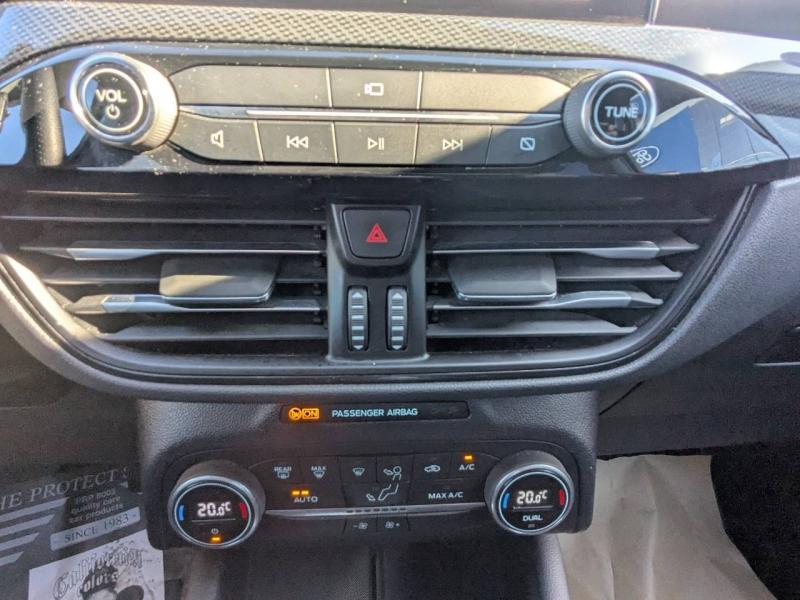 Photo 18 de l’annonce de FORD Kuga d’occasion à vendre à FRÉJUS