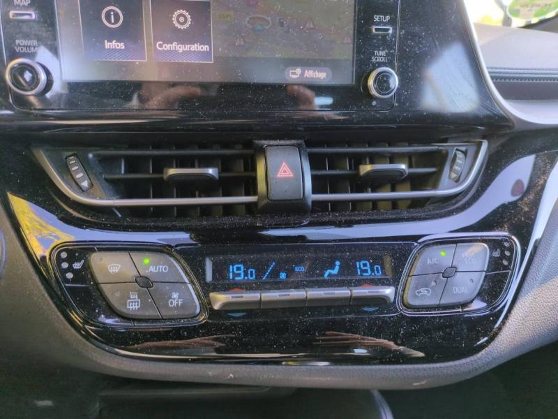 group.seo.links.detann.title Photo 10 de l’annonce de TOYOTA C-HR d’occasion à vendre à NÎMES