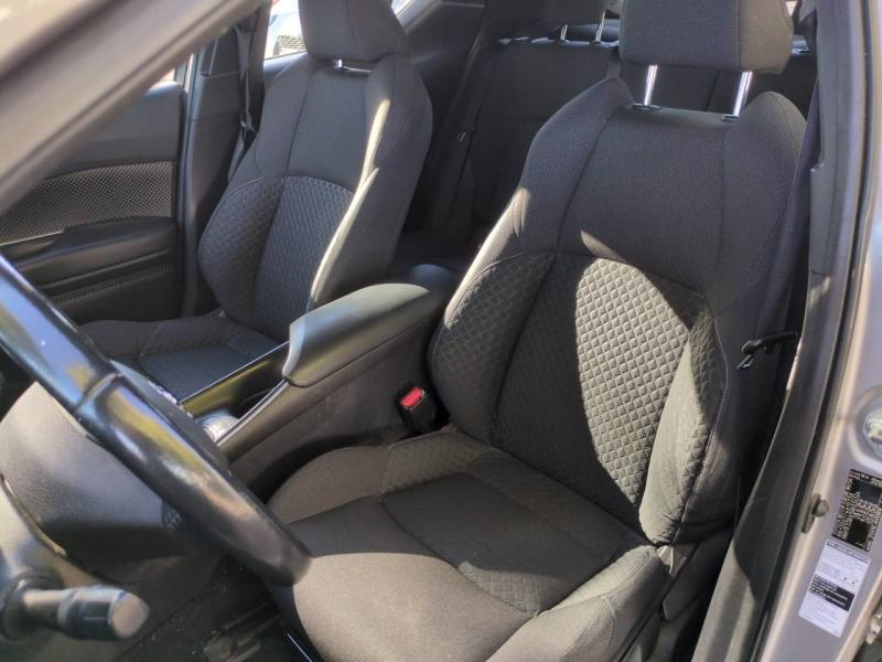 group.seo.links.detann.title Photo 16 de l’annonce de TOYOTA C-HR d’occasion à vendre à NÎMES