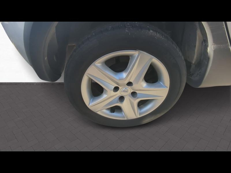 group.seo.links.detann.title Photo 4 de l’annonce de DACIA Sandero d’occasion à vendre à CHAMBERY