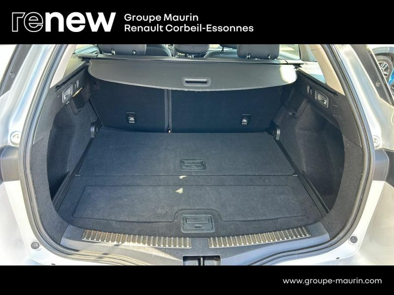 group.seo.links.detann.title Photo 8 de l’annonce de RENAULT Megane Estate d’occasion à vendre à CORBEIL-ESSONNES