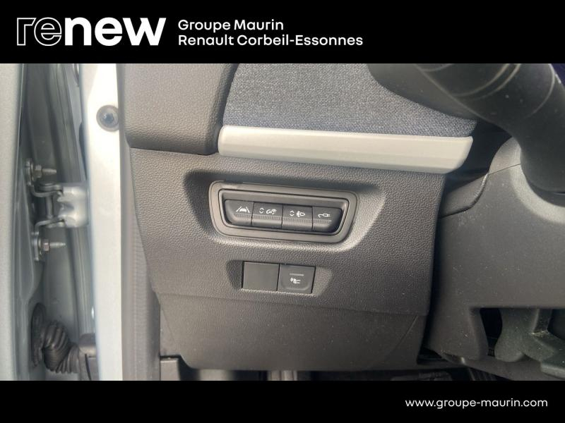 Photo 13 de l’annonce de RENAULT Zoe d’occasion à vendre à CORBEIL-ESSONNES