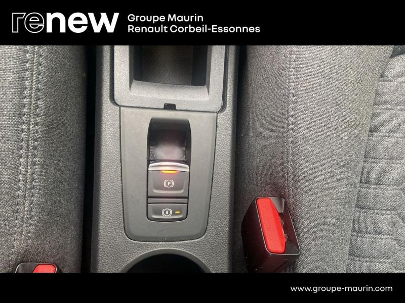 Photo 19 de l’annonce de RENAULT Zoe d’occasion à vendre à CORBEIL-ESSONNES