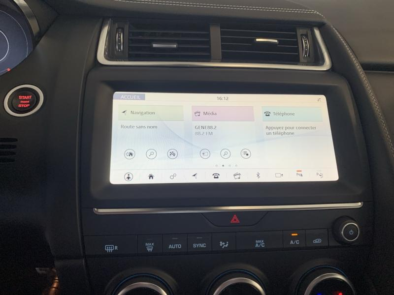 Photo 16 de l’annonce de JAGUAR E-Pace d’occasion à vendre à CHENNEVIÈRES-SUR-MARNE