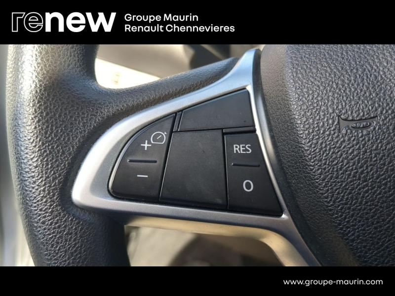 Photo 16 de l’annonce de DACIA Spring d’occasion à vendre à CHENNEVIÈRES-SUR-MARNE