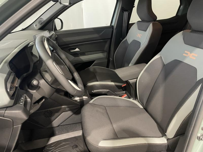 Photo 10 de l’annonce de DACIA Duster d’occasion à vendre à CHENNEVIÈRES-SUR-MARNE