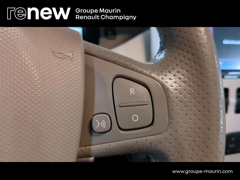 Photo 19 de l’annonce de RENAULT Zoe d’occasion à vendre à CHAMPIGNY-SUR-MARNE