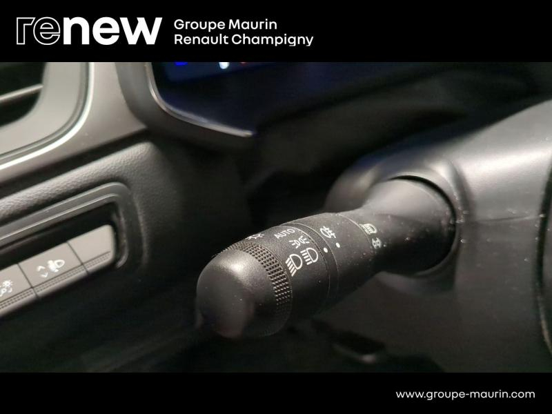 Photo 18 de l’annonce de RENAULT Captur d’occasion à vendre à CHAMPIGNY-SUR-MARNE