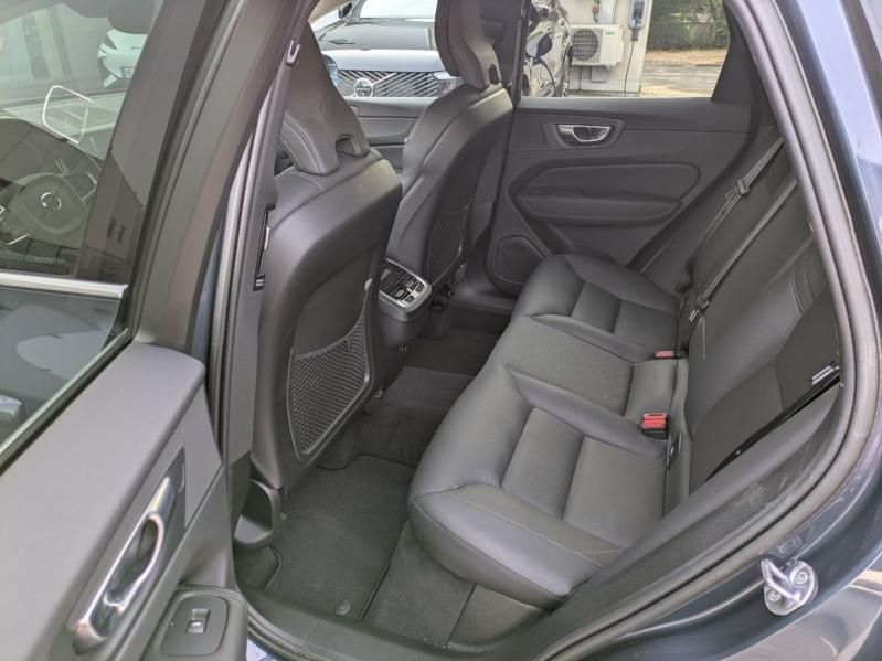 Photo 7 de l’annonce de VOLVO XC60 d’occasion à vendre à AIX-EN-PROVENCE