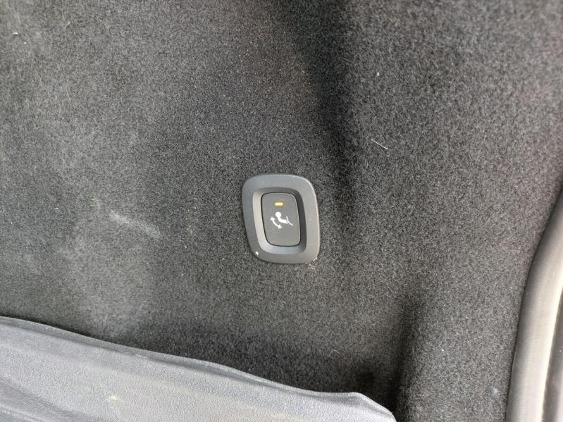 Photo 17 de l’annonce de VOLVO XC60 d’occasion à vendre à AIX-EN-PROVENCE