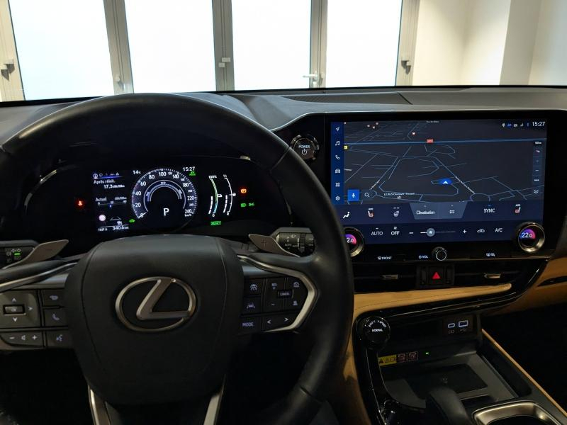 Photo 5 de l’annonce de LEXUS NX d’occasion à vendre à AUBIÈRE