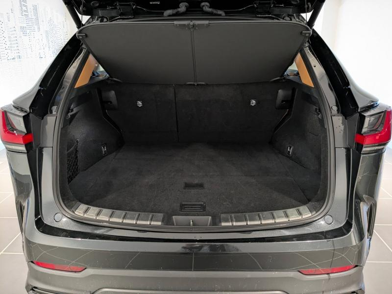 Photo 13 de l’annonce de LEXUS NX d’occasion à vendre à AUBIÈRE