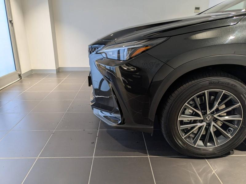 Photo 17 de l’annonce de LEXUS NX d’occasion à vendre à AUBIÈRE