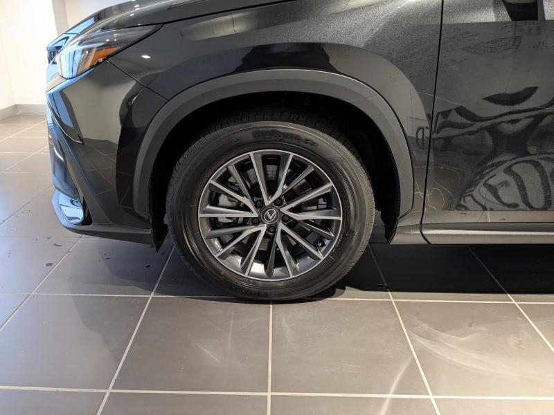 Photo 18 de l’annonce de LEXUS NX d’occasion à vendre à AUBIÈRE