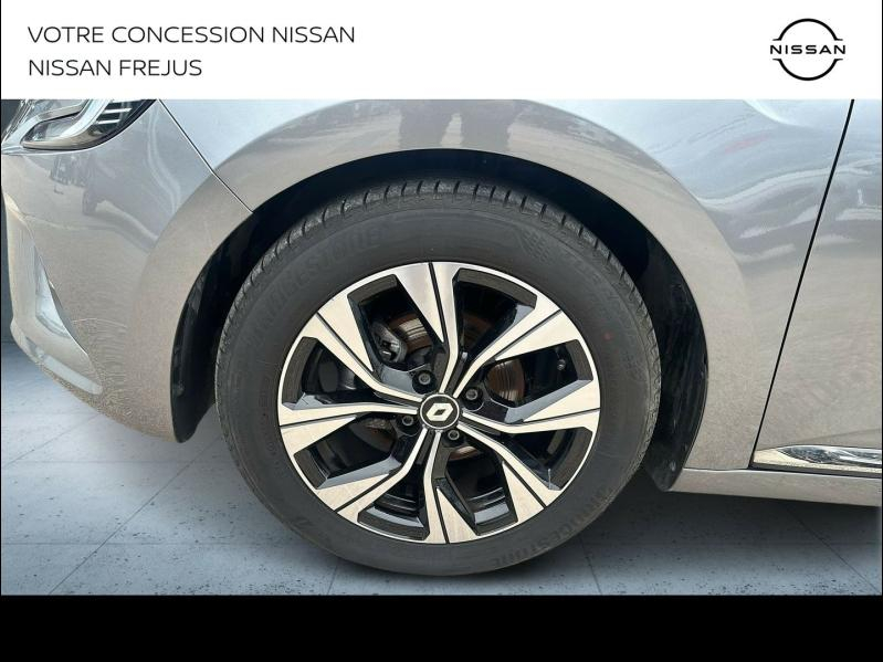 group.seo.links.detann.title Photo 7 de l’annonce de RENAULT Clio d’occasion à vendre à FRÉJUS