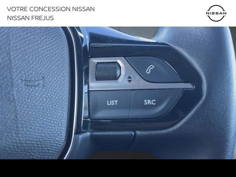 group.seo.links.detann.title Photo 16 de l’annonce de PEUGEOT 208 d’occasion à vendre à FRÉJUS