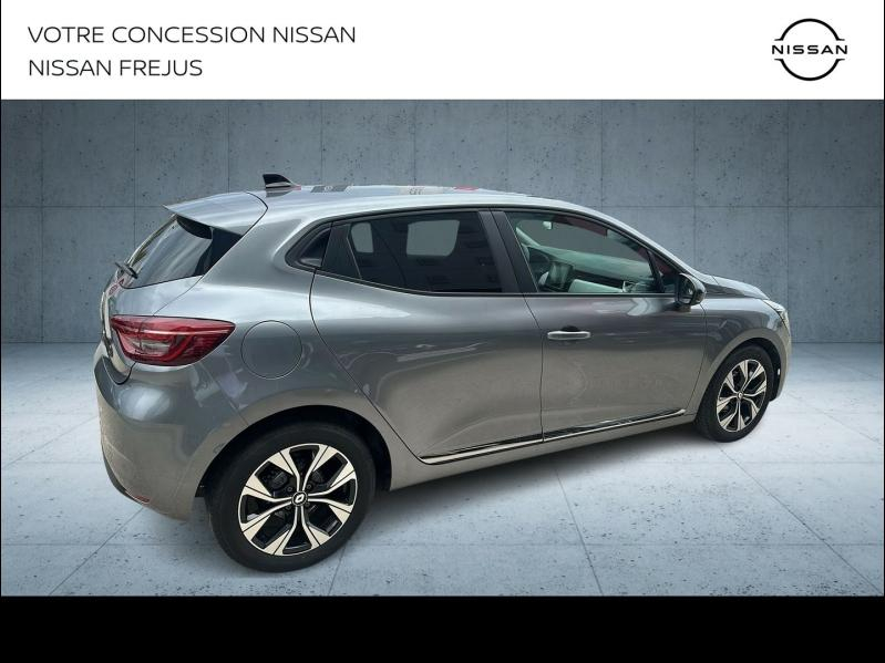 group.seo.links.detann.title Photo 11 de l’annonce de RENAULT Clio d’occasion à vendre à FRÉJUS