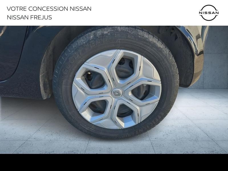 group.seo.links.detann.title Photo 10 de l’annonce de RENAULT Twingo d’occasion à vendre à FRÉJUS