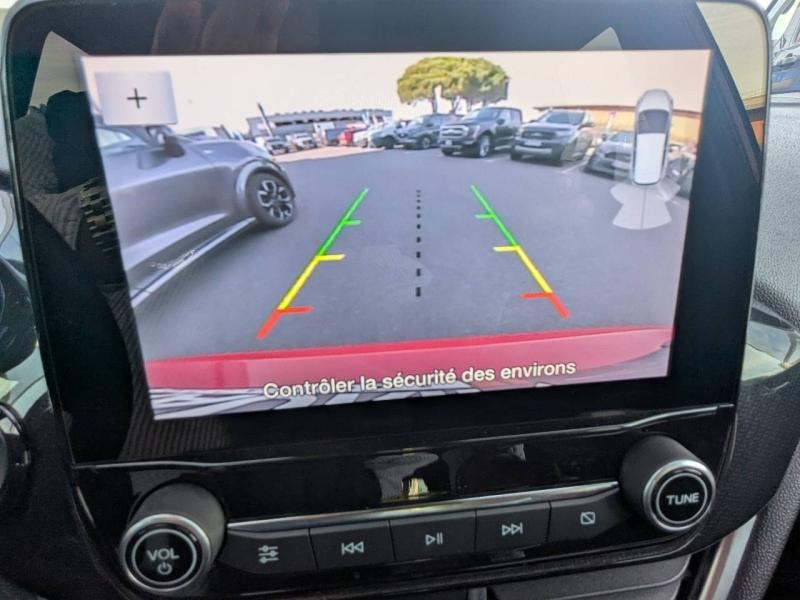 Photo 17 de l’annonce de FORD Fiesta d’occasion à vendre à FRÉJUS