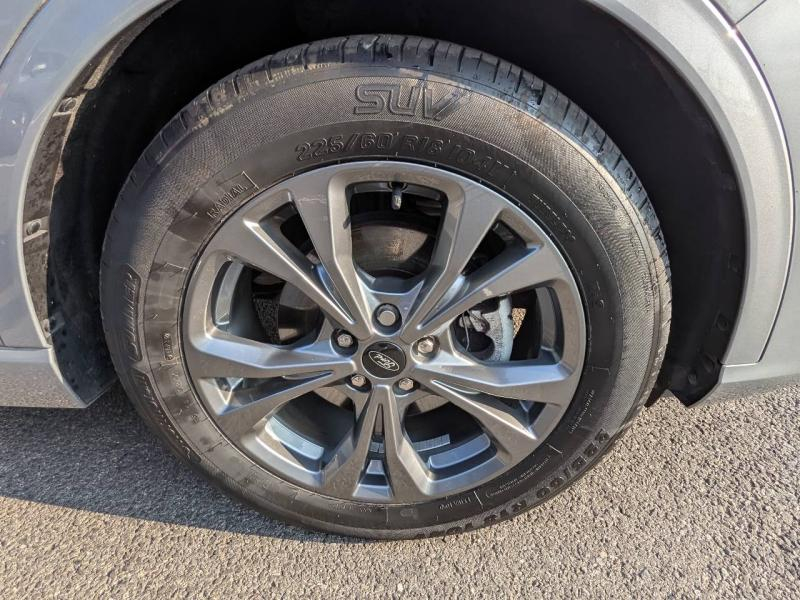 Photo 9 de l’annonce de FORD Kuga d’occasion à vendre à FRÉJUS