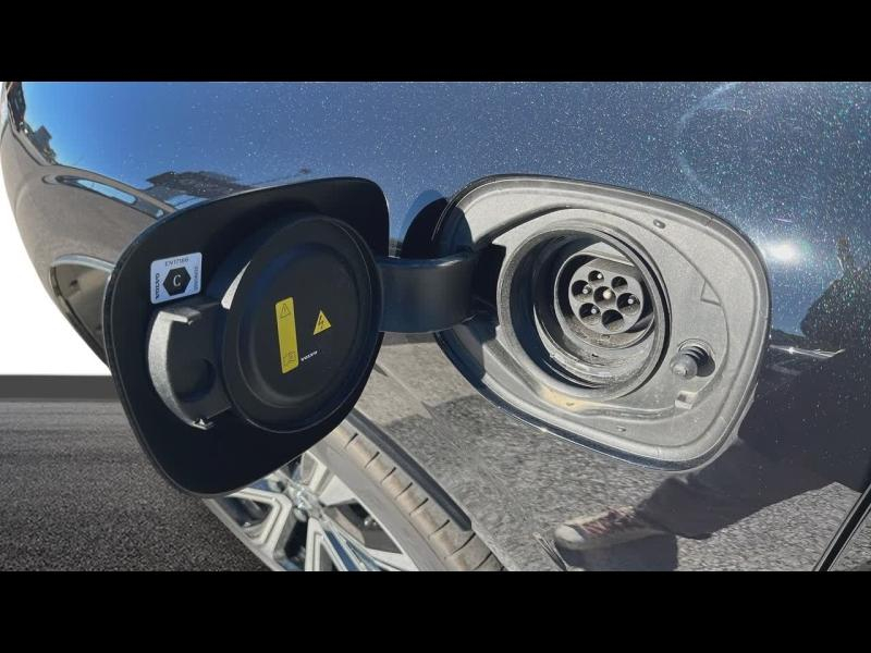 Photo 8 de l’annonce de VOLVO XC60 d’occasion à vendre à TOULON