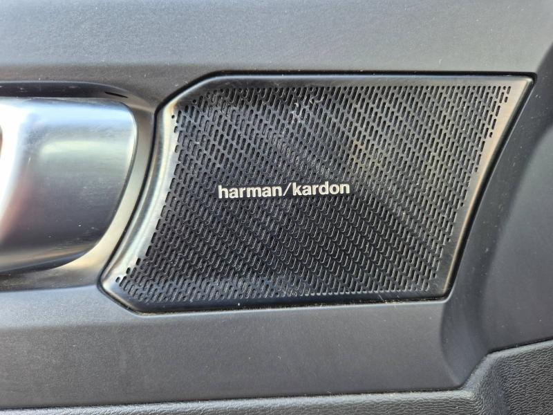 Photo 10 de l’annonce de VOLVO XC40 d’occasion à vendre à AVIGNON