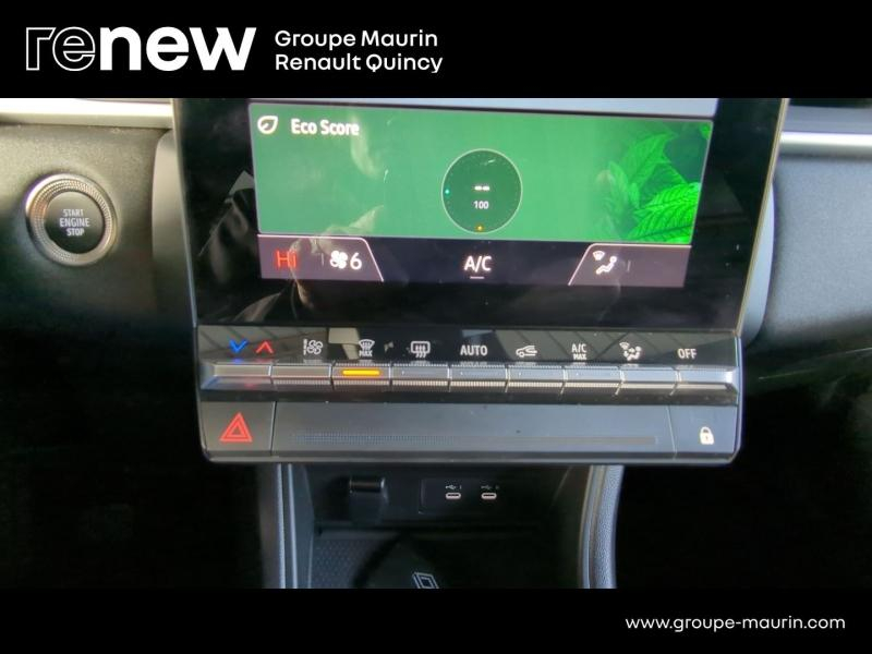 Photo 20 de l’annonce de RENAULT  d’occasion à vendre à QUINCY-SOUS-SÉNART