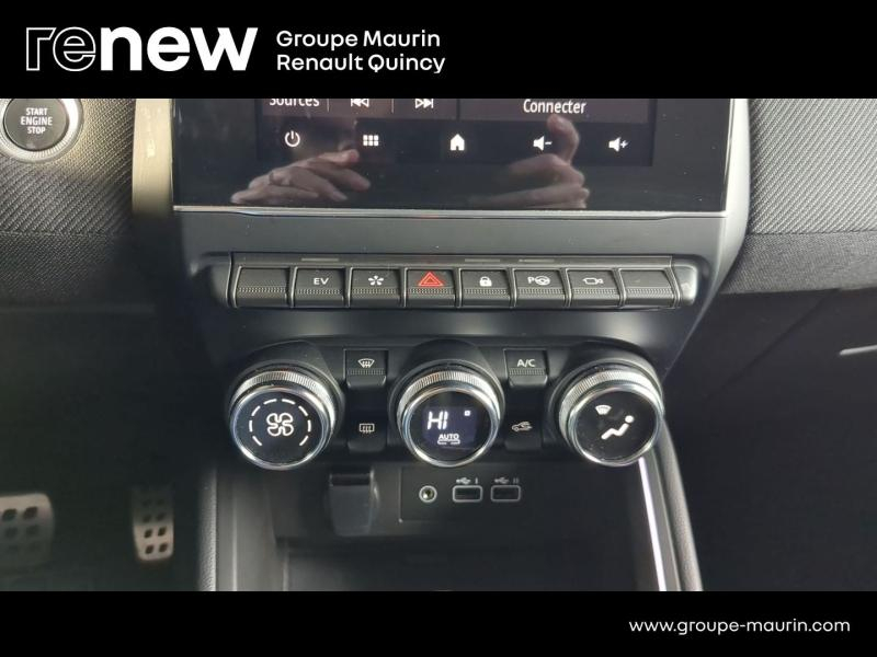 Photo 20 de l’annonce de RENAULT Clio d’occasion à vendre à QUINCY-SOUS-SÉNART