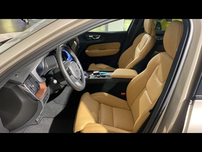 Photo 5 de l’annonce de VOLVO XC60 d’occasion à vendre à FRÉJUS