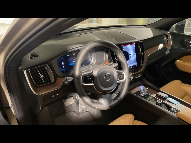 Photo 13 de l’annonce de VOLVO XC60 d’occasion à vendre à FRÉJUS